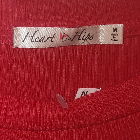 Heart and Hips Sweater - Picture 4 of 5